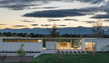 HGX Design creates “musical” house in the Hudson Valley