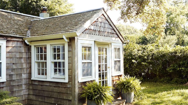 Designer Glenn Ban’s Refined East Hamptons Cottage