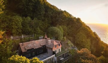 A Cosy Cliffside Hideaway on North Devon’s Rugged Coast