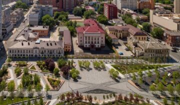 Public square renovation in Ukraine demonstrates “impetus for city life”