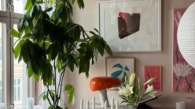 Inside Juni’s Oslo Apartment with Creative Paint Trends & Inspiring Art