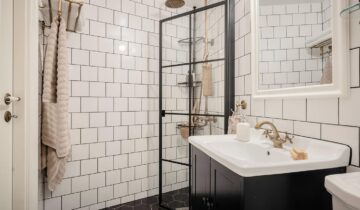 17 Black and White Bathroom Ideas for a Contrasting Effect