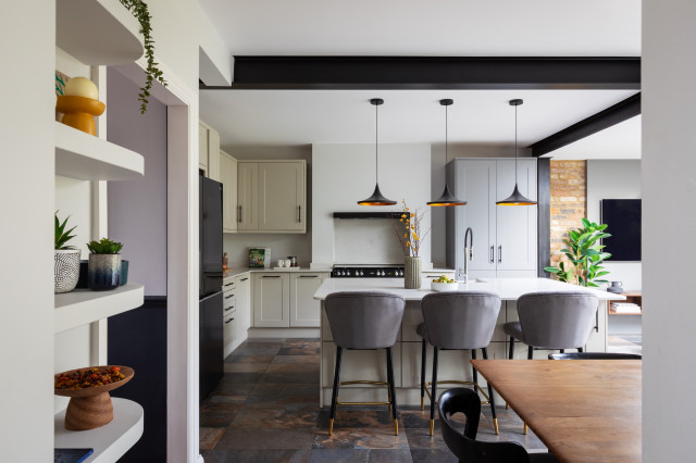 Houzz Tour: Family Says No to Relocating in Favor of Remodeling