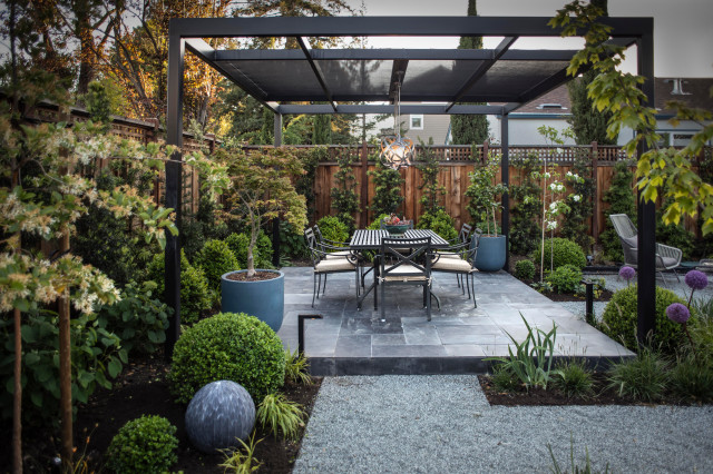 8 Ideas From Pros to Elevate Your Outdoor Entertaining Spaces