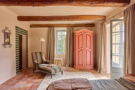 18 French Apartments Under 210 Square Feet