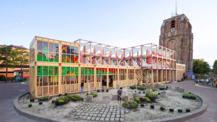 Overtreders W uses salvaged timber for Bouwurk venue at Arcadia 2025