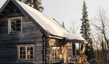 5 extra-cosy Scandinavian cottages in the snow