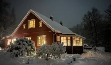 A Carpenter’s Swedish Country Home in The Snow