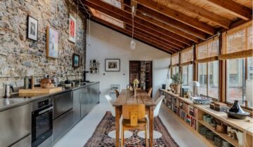 Old Meets New in an Artist’s Home in Devon